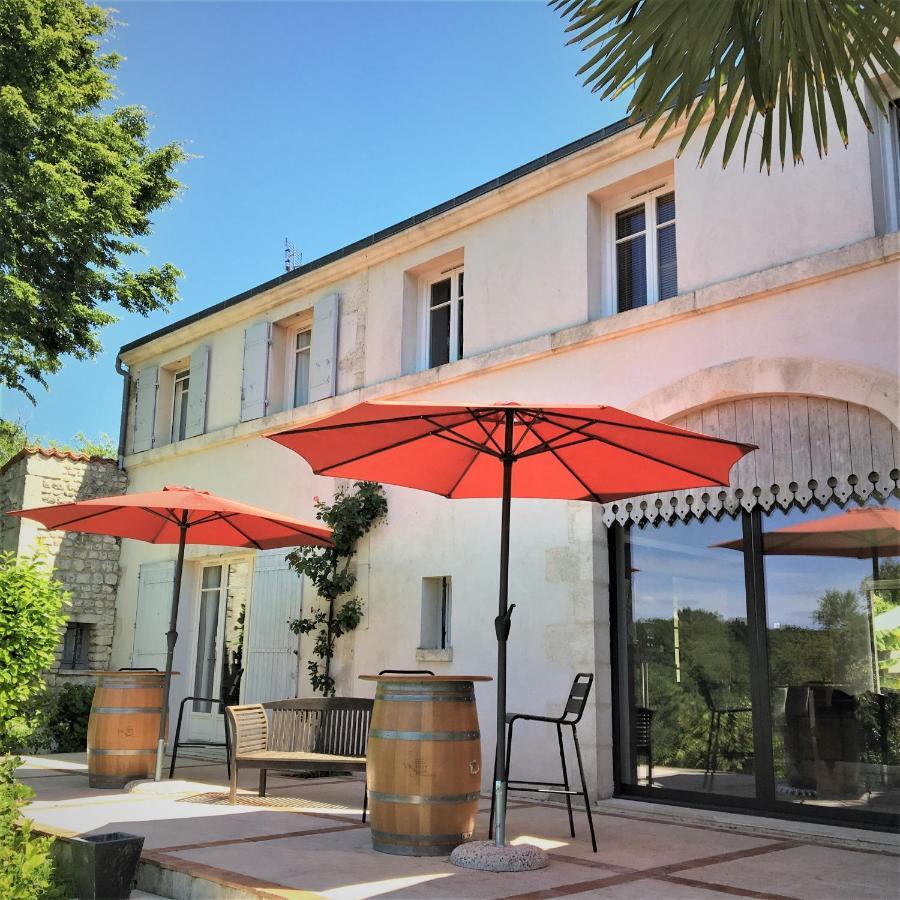 Le Logis De La Brumanderie - Saintes Fontcouverte  외부 사진